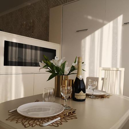 LUX Apartment,10 Фонтана,до моря 5 минут Одесса Экстерьер фото