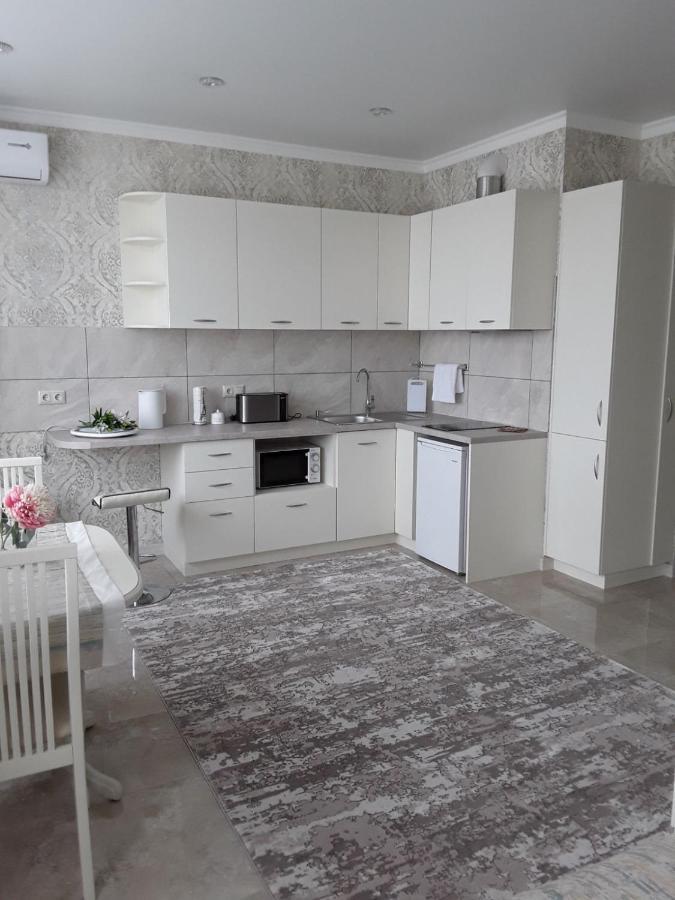 LUX Apartment,10 Фонтана,до моря 5 минут Одесса Экстерьер фото